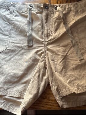 Columbia Women's Athletic Shorts in Light Beige